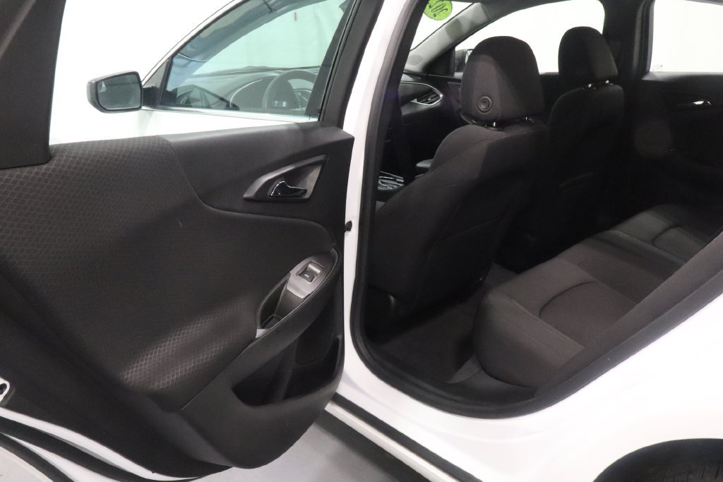 Used 2023 Chevrolet Malibu LS FWD image 13
