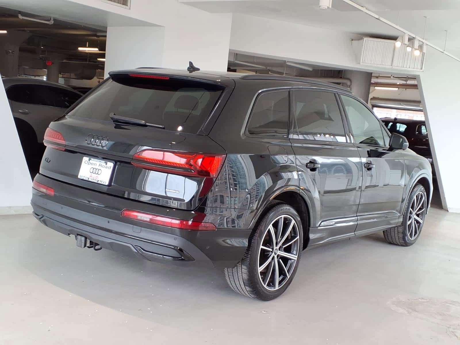 Used 2023 Audi Q7 3.0T Premium Plus w/ Premium Plus Package AWD/4WD image 4