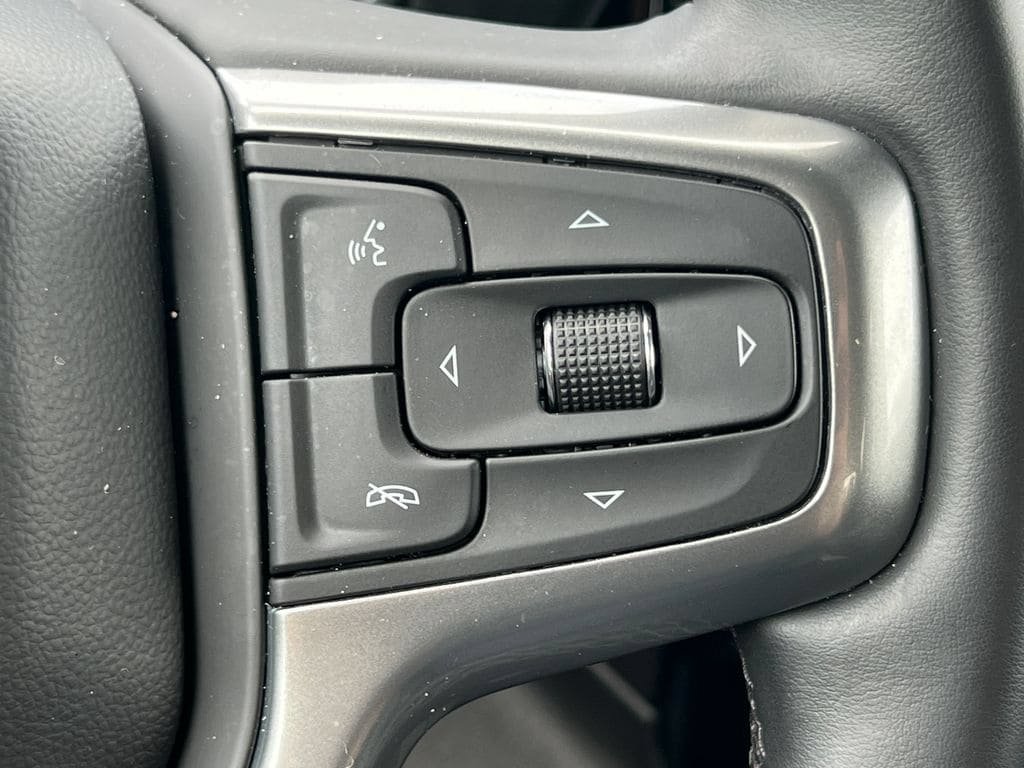 Used 2024 Chevrolet Silverado 1500 LT AWD/4WD image 21
