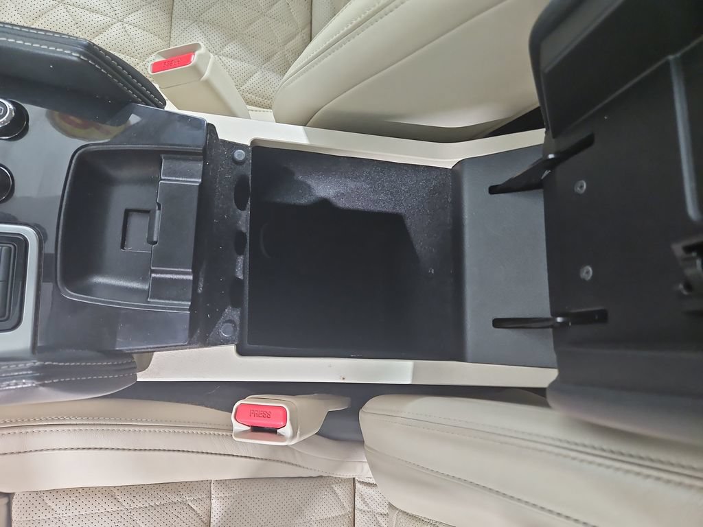 Used 2016 Nissan Maxima Platinum FWD image 26