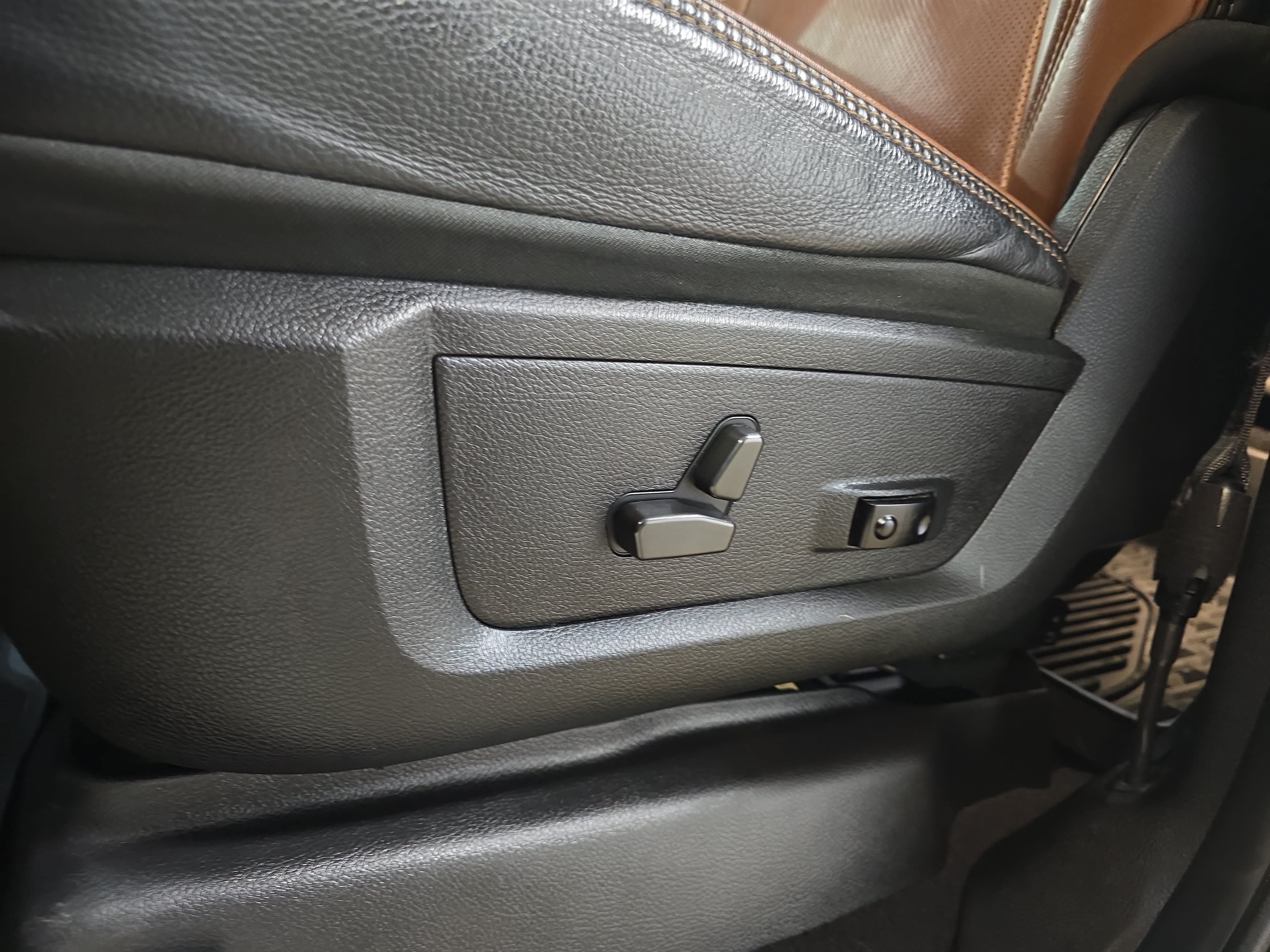Used 2022 RAM 2500 Limited AWD/4WD image 26