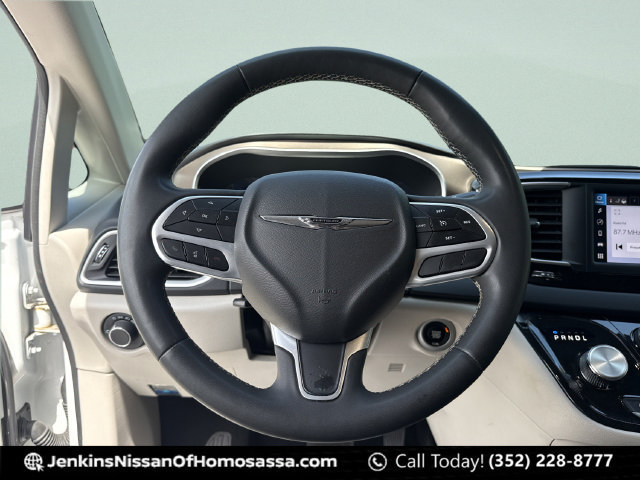 Used 2023 Chrysler Voyager LX FWD image 44