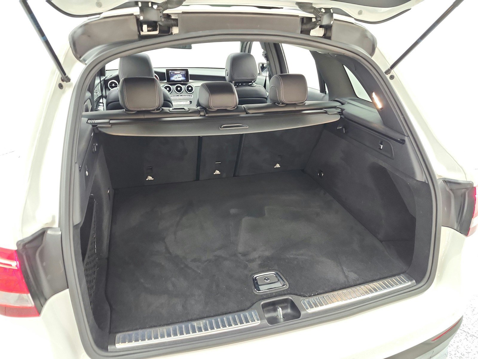 Used 2019 Mercedes-Benz GLC 300 image 22