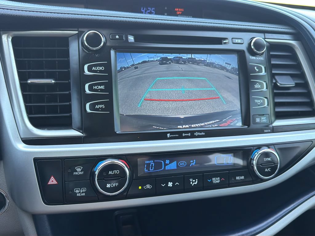 Used 2018 Toyota Highlander XLE AWD/4WD image 26