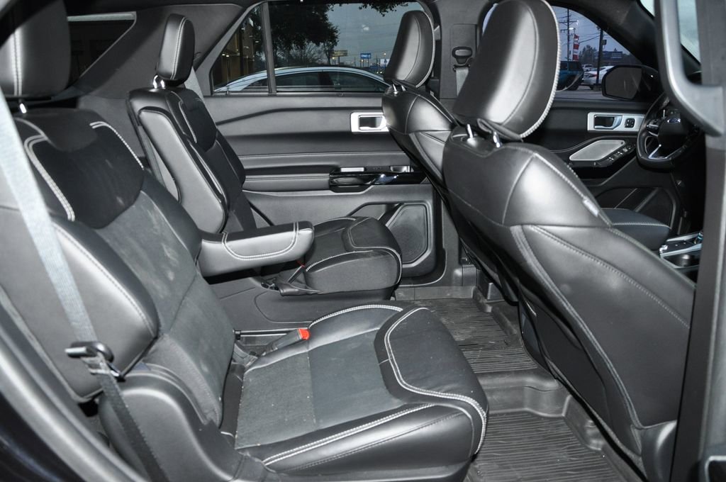 Used 2023 Ford Explorer ST w/ Equipment Group 401A image 14