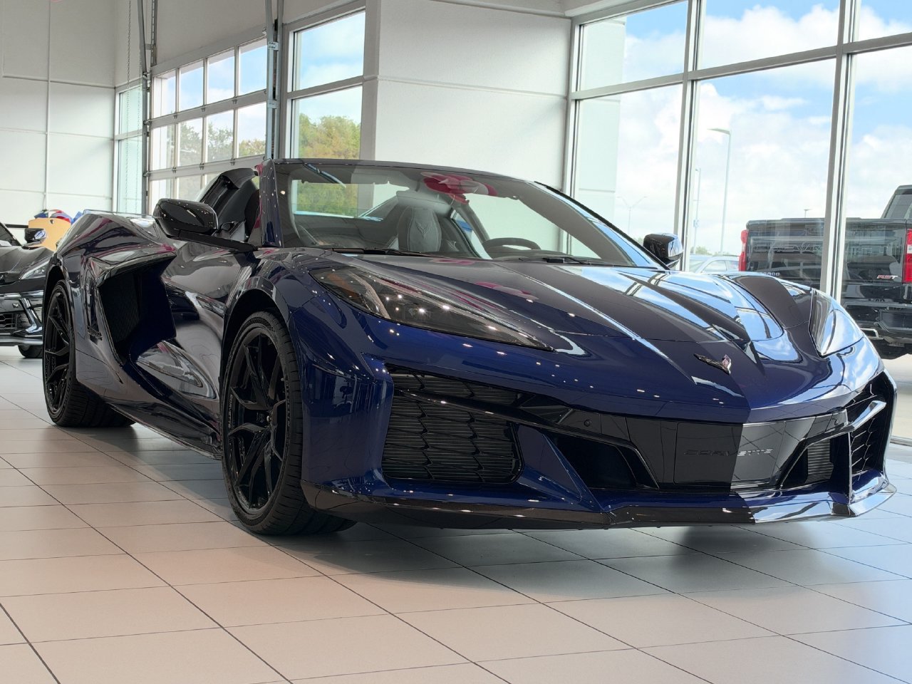 New 2027 Chevrolet Corvette Grand Sport w/ Stealth Interior Trim Package RWD image 2