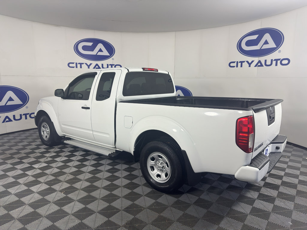 Used 2018 Nissan Frontier S RWD image 5