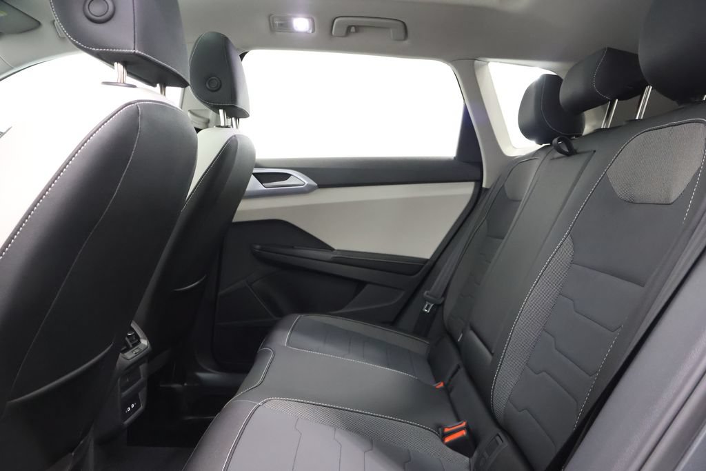 New 2026 Volkswagen Taos SE AWD/4WD image 26