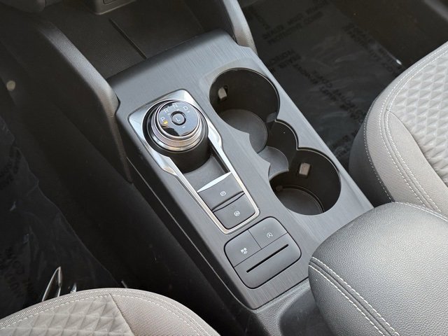 Used 2020 Ford Escape SE image 17