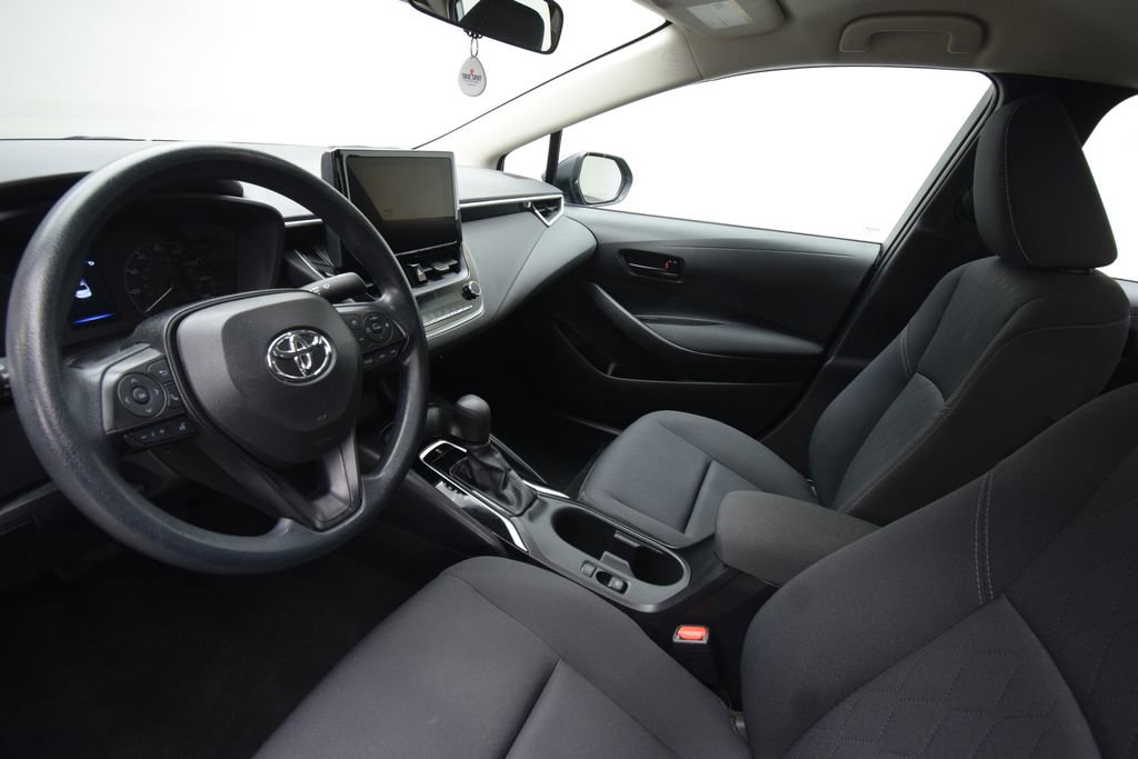 Used 2024 Toyota Corolla LE image 8