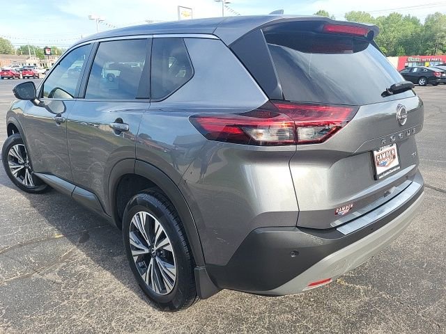 Used 2022 Nissan Rogue SV image 12