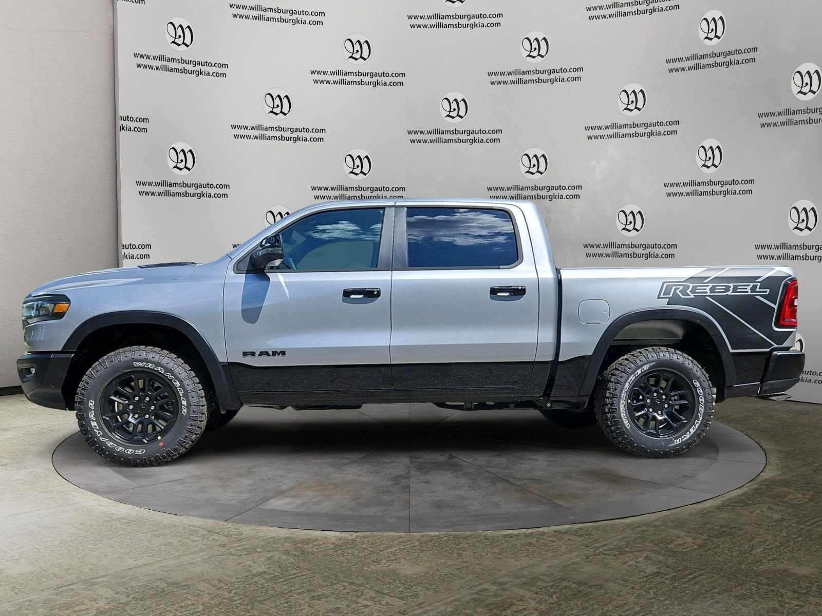New 2026 RAM 1500 Rebel w/ Rebel Level 2 Equipment Group AWD/4WD image 2