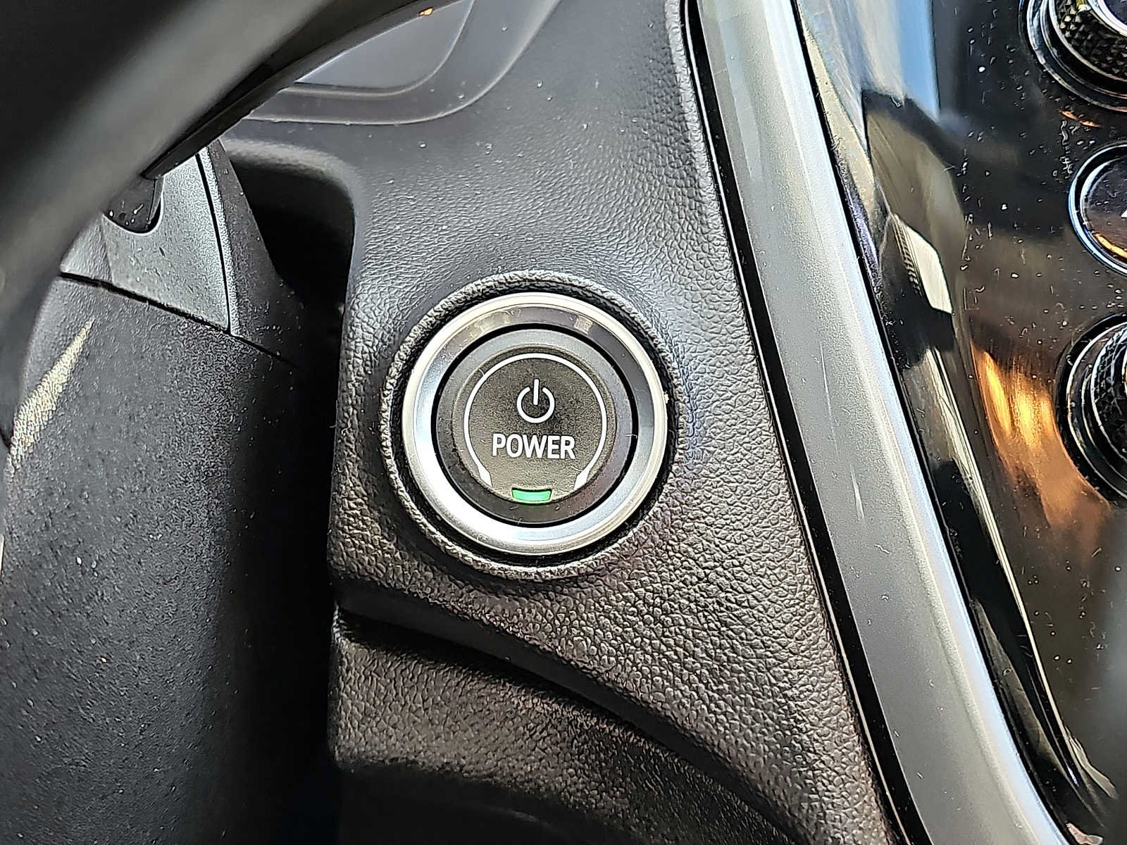 Used 2023 Chevrolet Bolt EUV LT FWD image 24