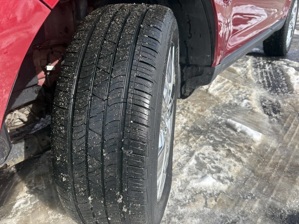 Used 2014 Ford Edge Limited w/ Equipment Group 302A image 11