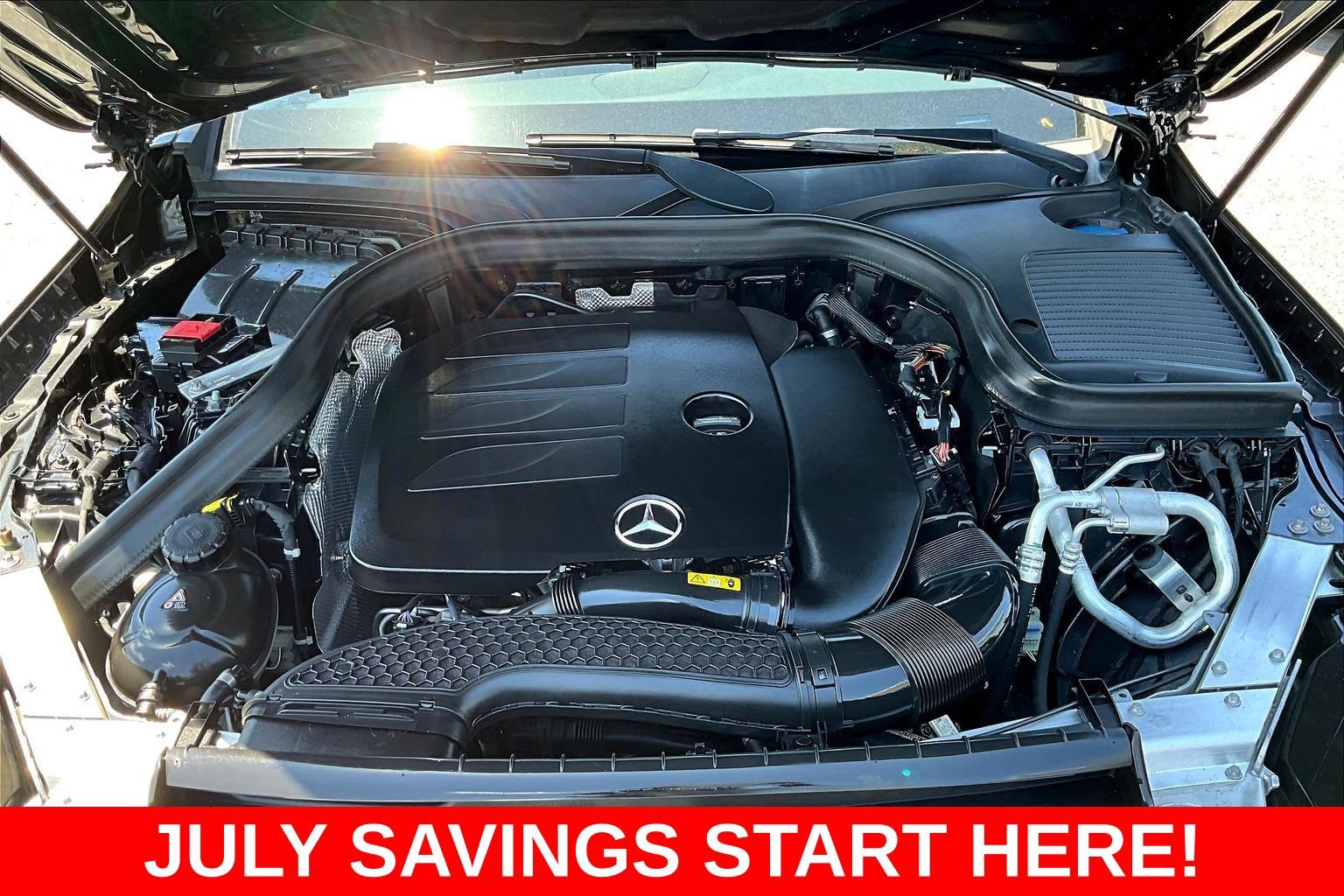 Used 2021 Mercedes-Benz GLC 300 w/ Premium Package image 38