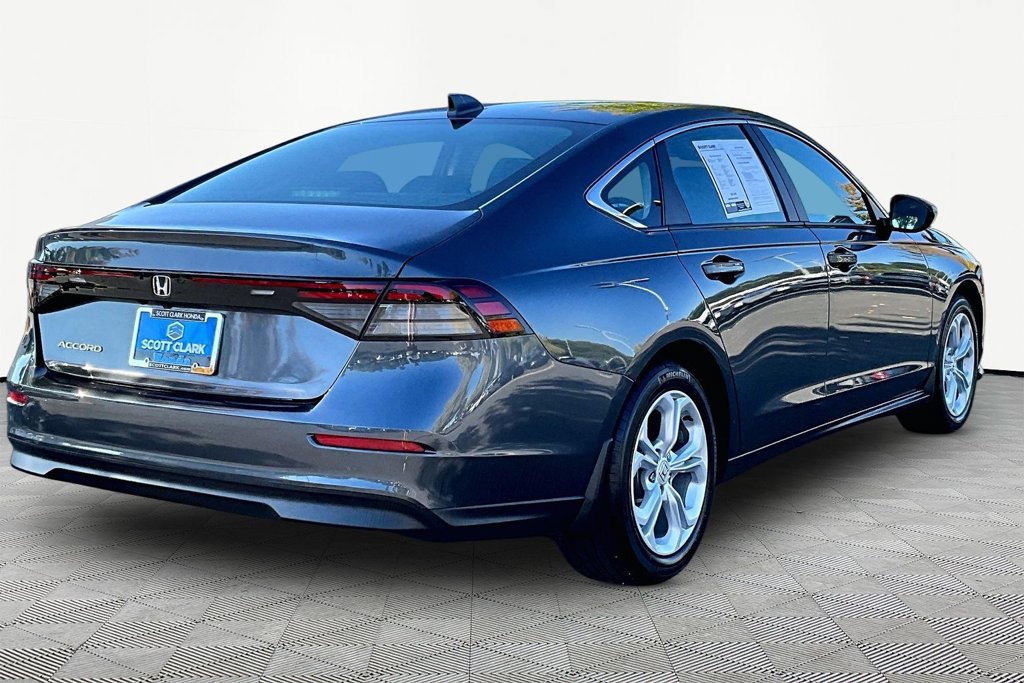 Used 2025 Honda Accord LX image 6