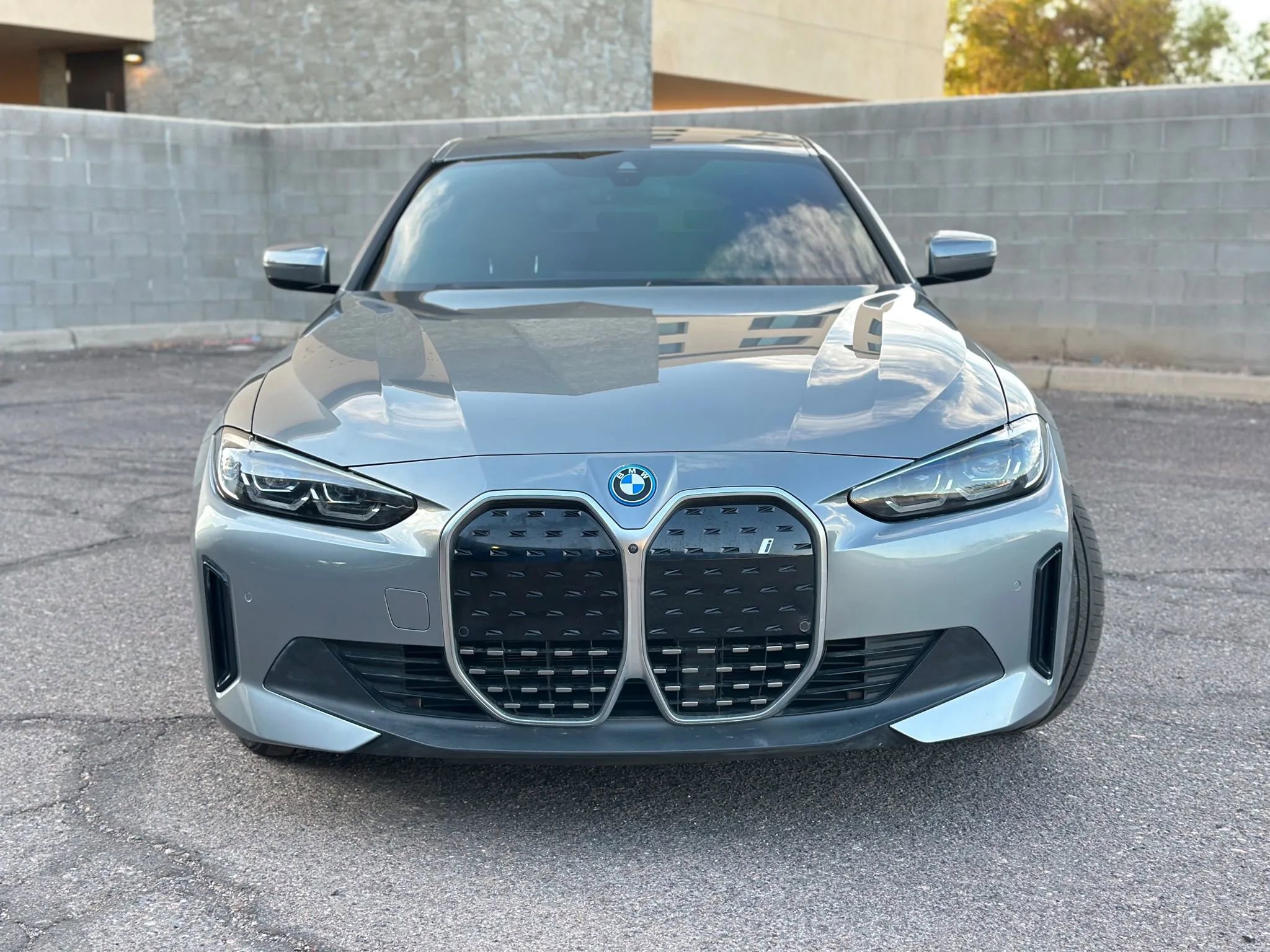 Used 2024 BMW i4 eDrive40 w/ Convenience Package image 5