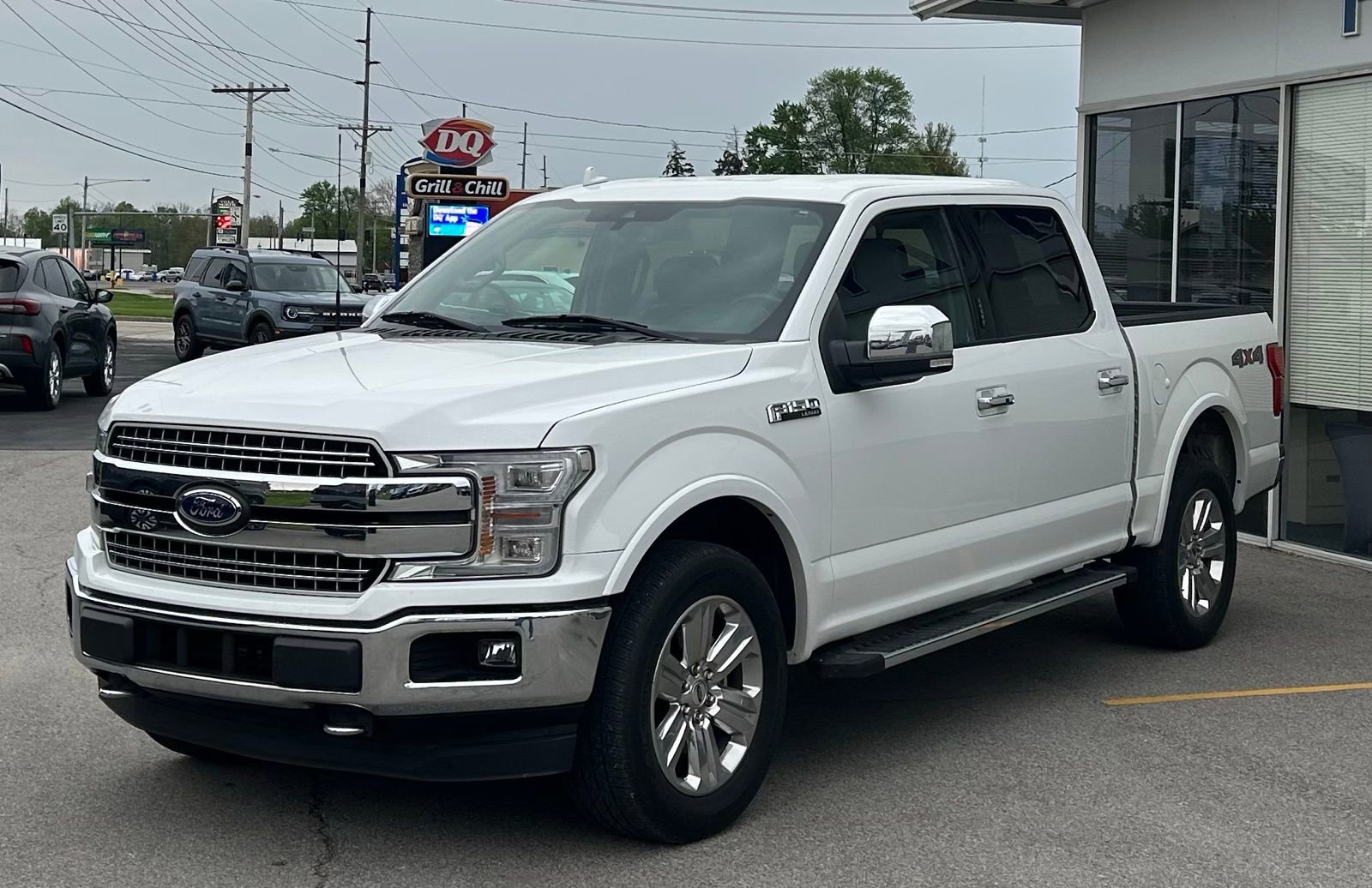 Used 2018 Ford F150 Lariat w/ Equipment Group 502A Luxury AWD/4WD image 3