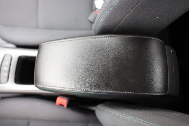 Used 2019 Chevrolet Cruze LT w/ Sun And Sound Package FWD image 31
