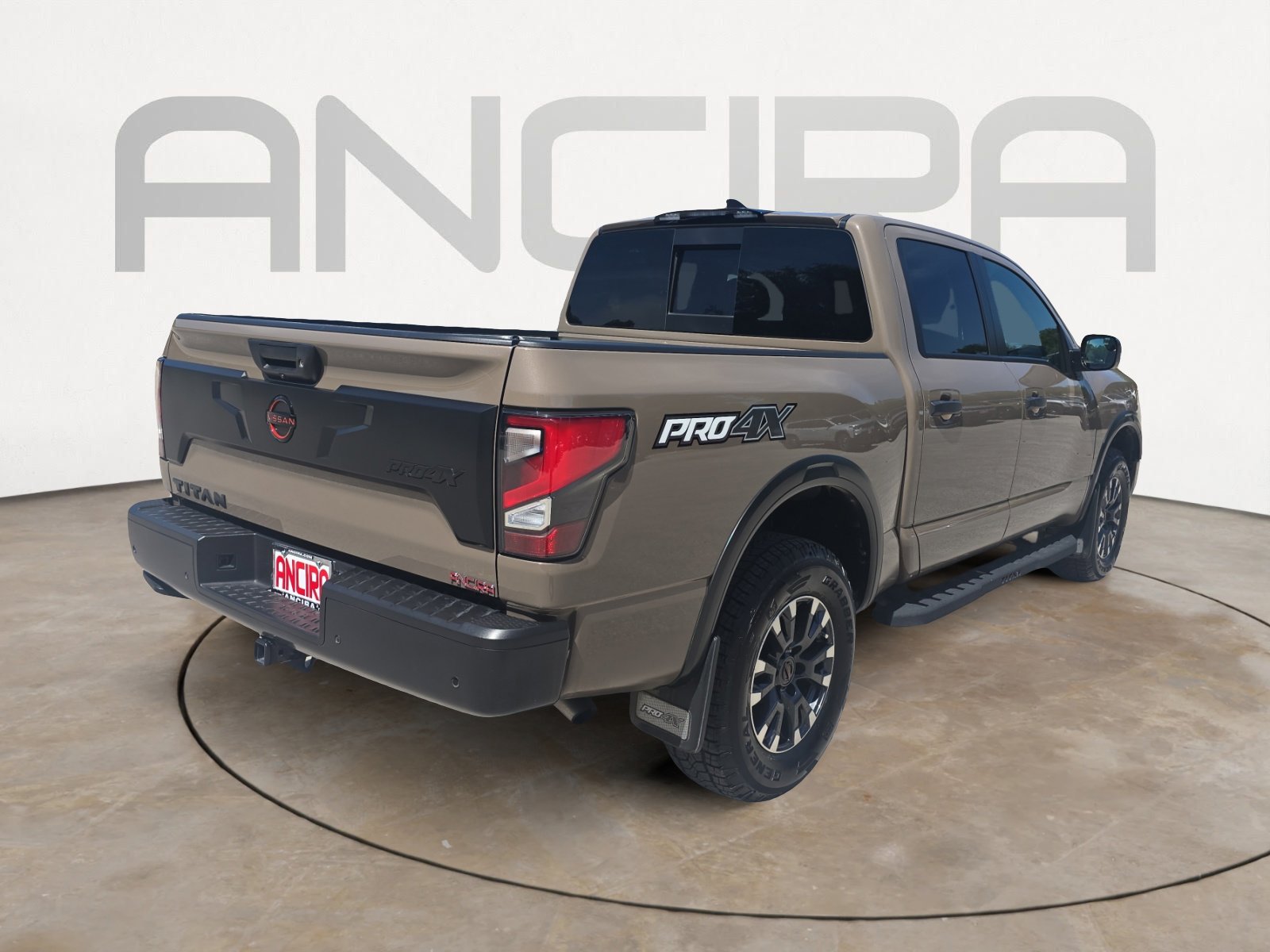 Used 2024 Nissan Titan PRO-4X w/ Pro-4x Convenience Package AWD/4WD image 10