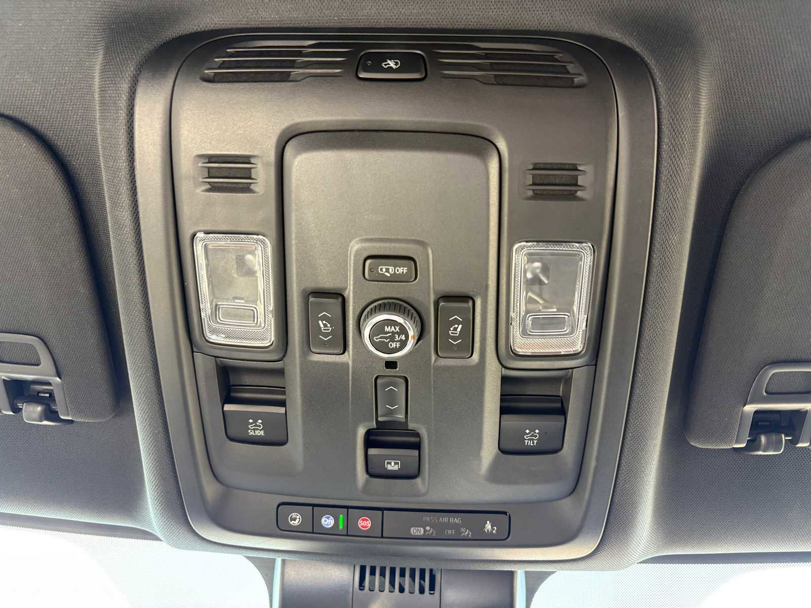 Used 2025 Chevrolet Suburban High Country AWD/4WD image 25