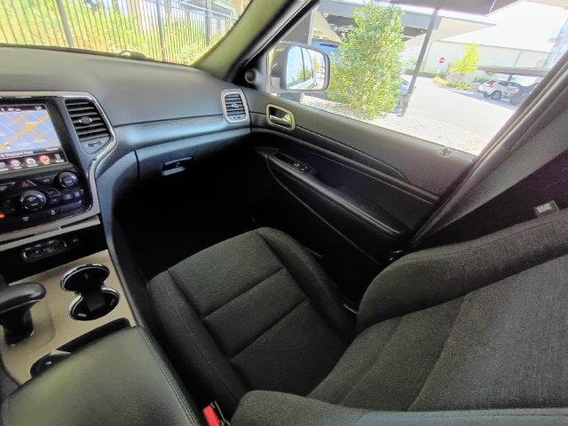 Used 2015 Jeep Grand Cherokee Laredo w/ Quick Order Package 23E RWD image 49