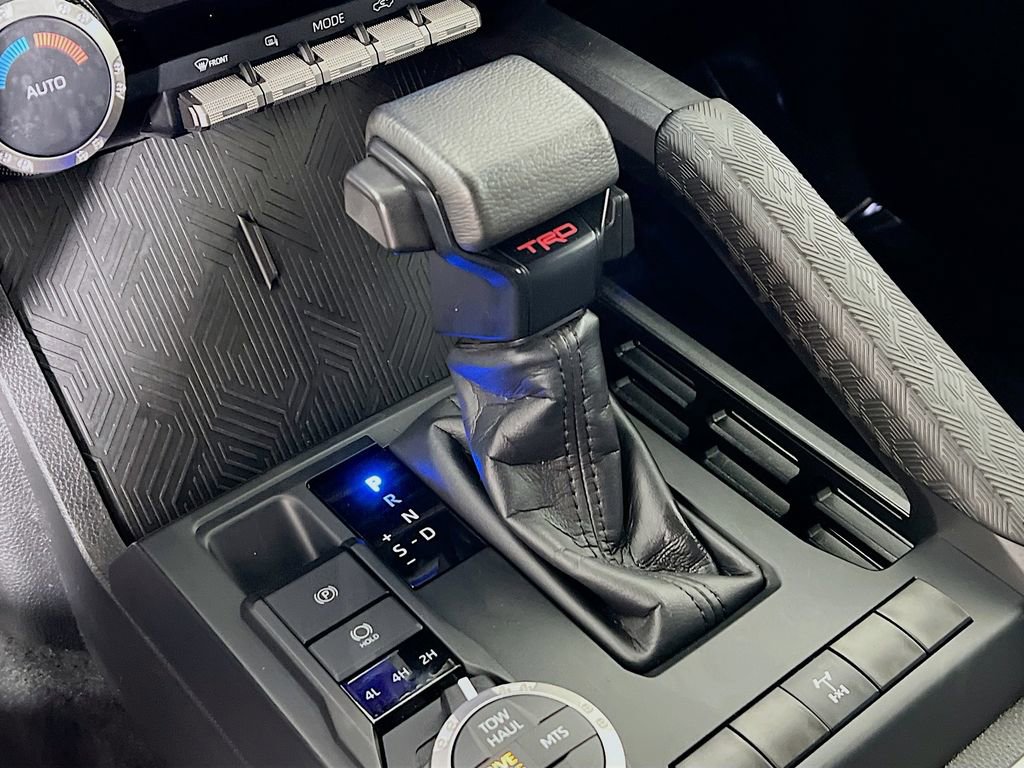 Certified 2024 Toyota Tacoma TRD Off-Road image 16