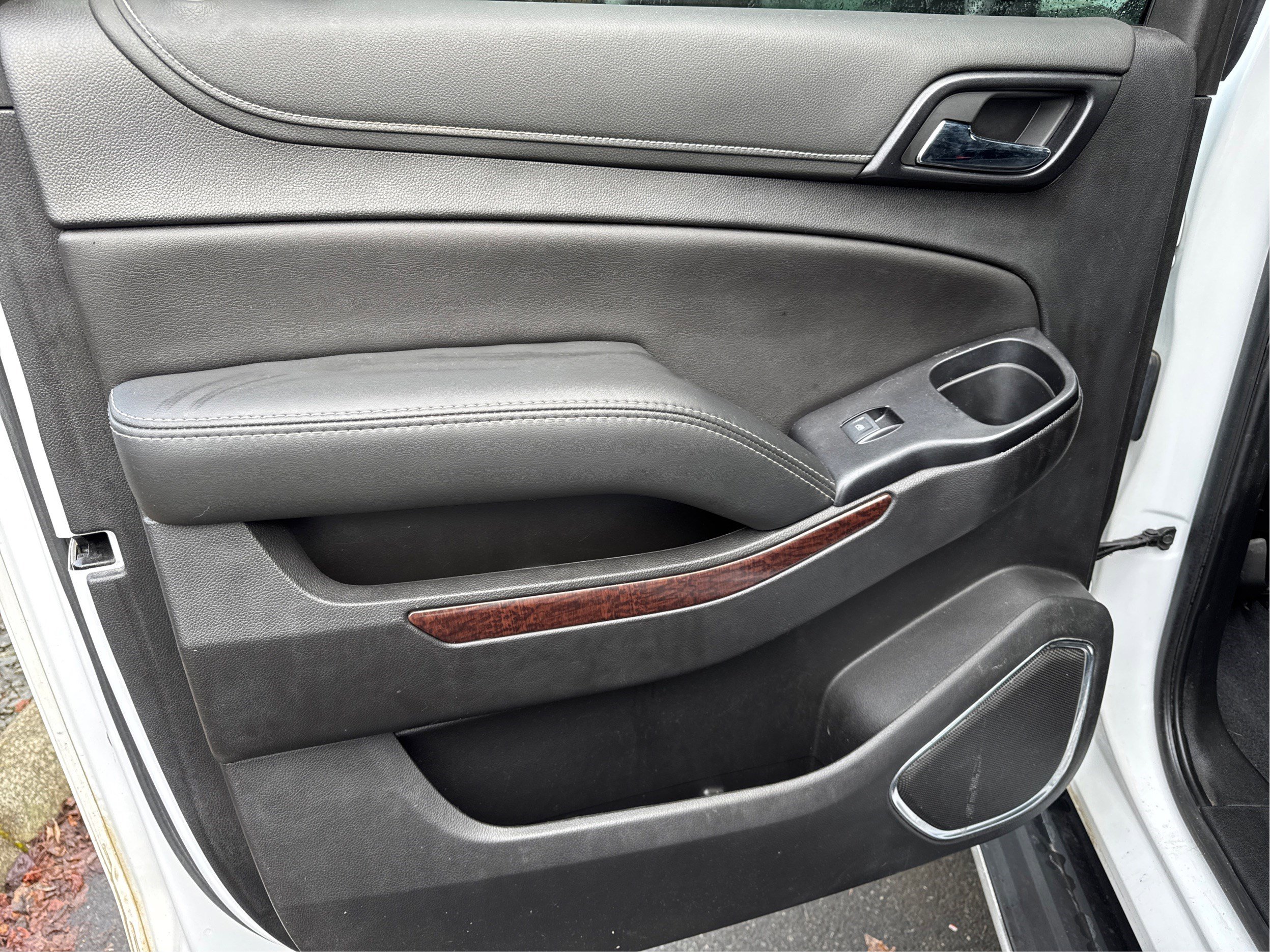 Used 2020 GMC Yukon XL SLT w/ HD Trailering Package image 21