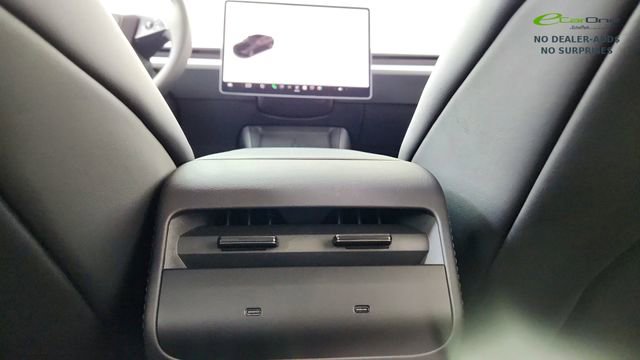 Used 2026 Tesla Model Y 2WD image 35