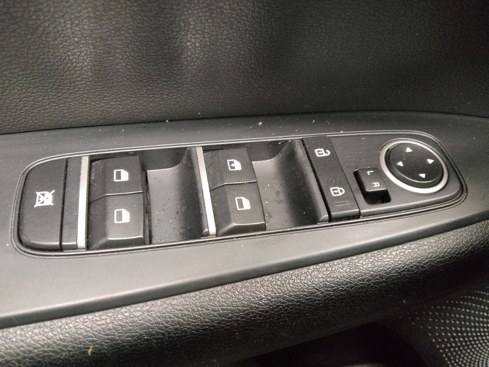 Used 2019 Kia Forte LXS image 27