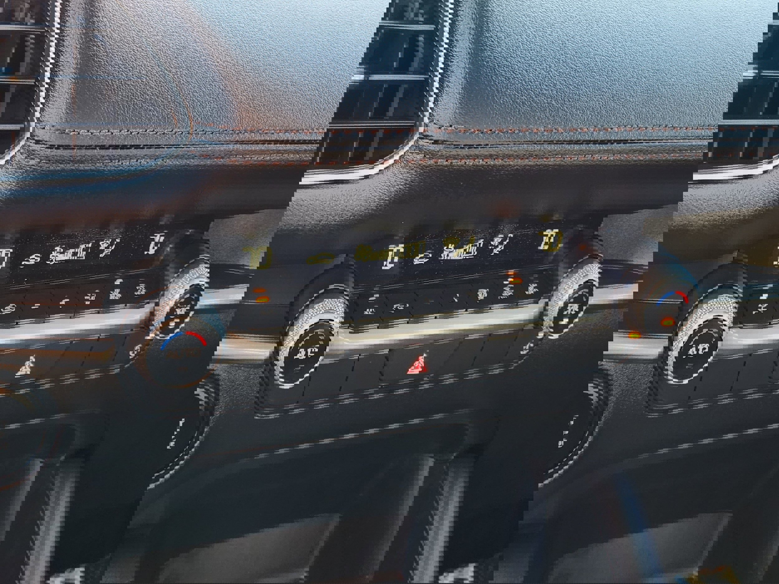 Certified 2025 MAZDA MAZDA3 s image 23