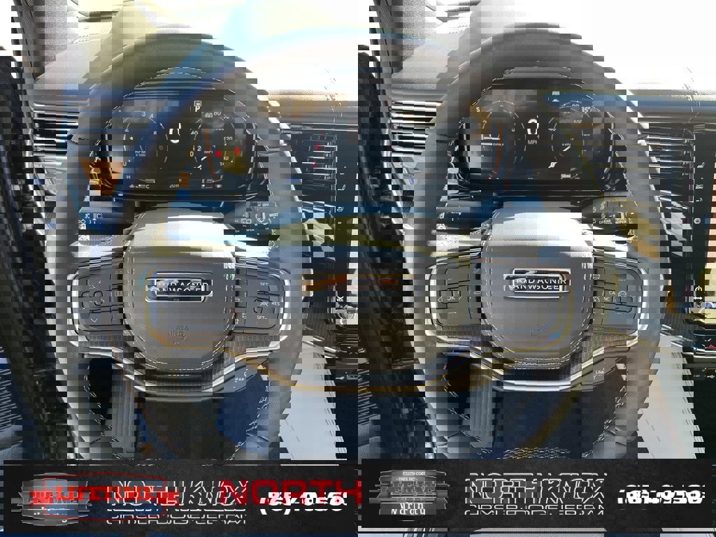 New 2026 Jeep Grand Wagoneer Summit image 8