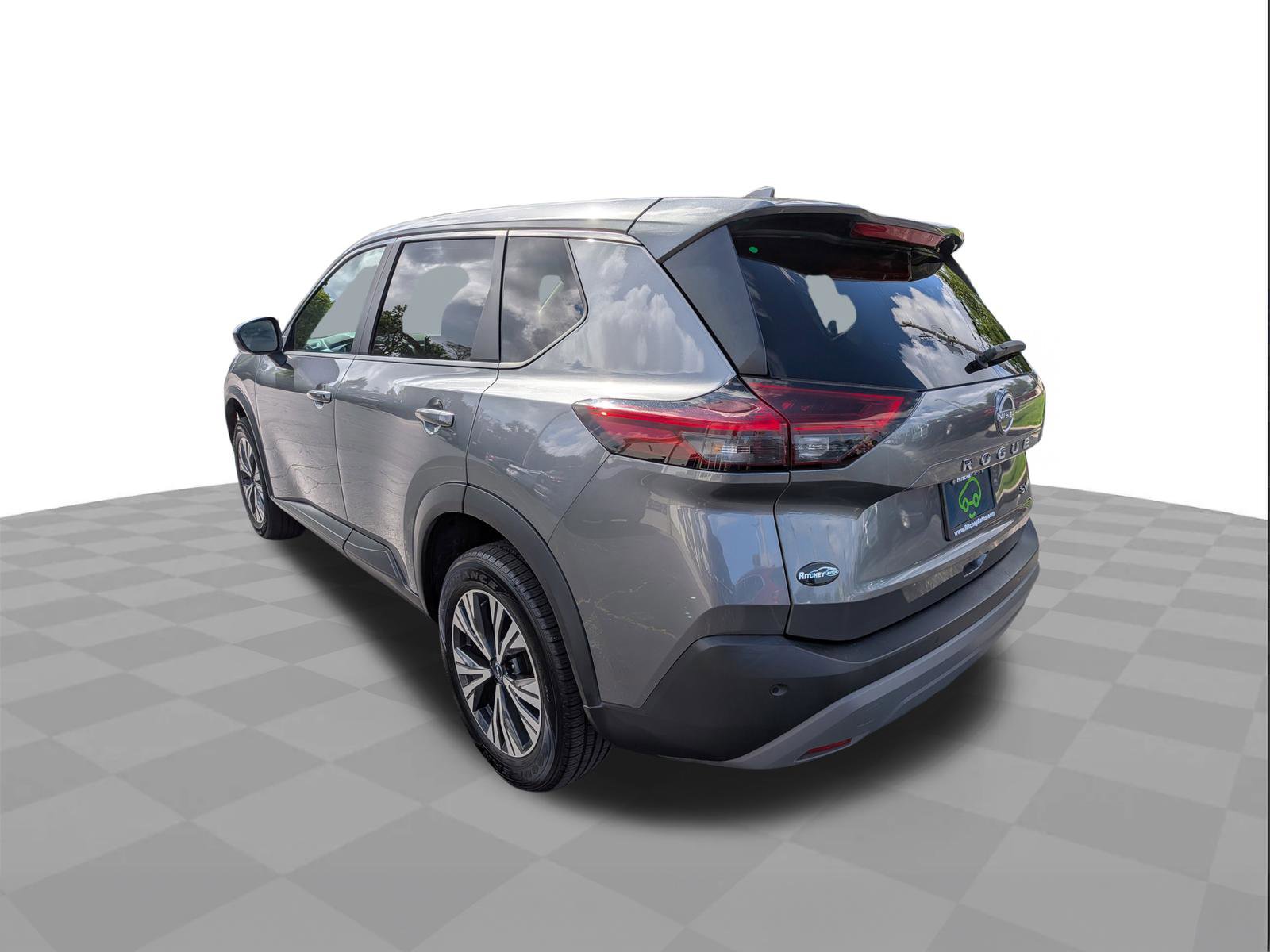Used 2023 Nissan Rogue SV FWD image 6
