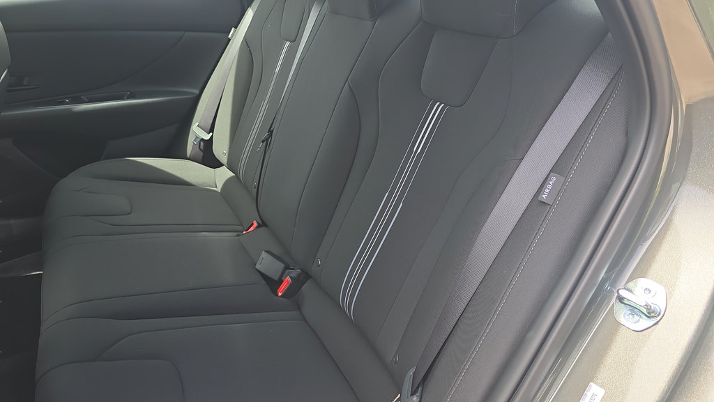 New 2026 Hyundai Elantra Sport FWD image 28