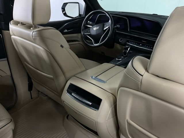 Used 2021 Cadillac Escalade Premium Luxury w/ Performance Package AWD/4WD image 29