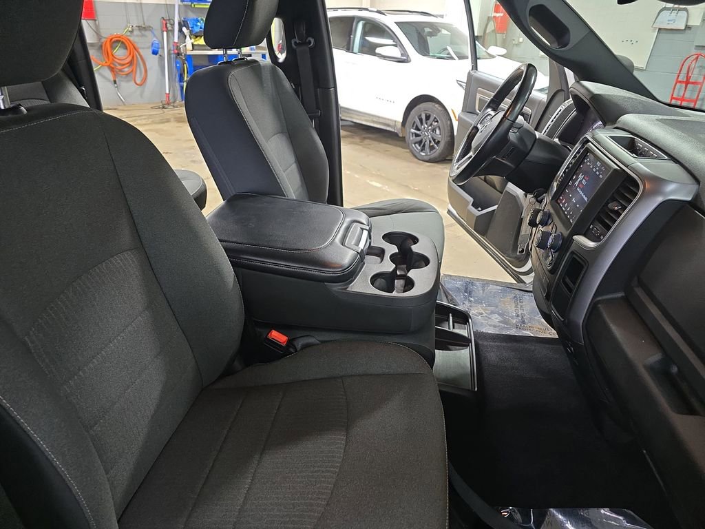 Used 2021 RAM 1500 Classic Warlock image 12