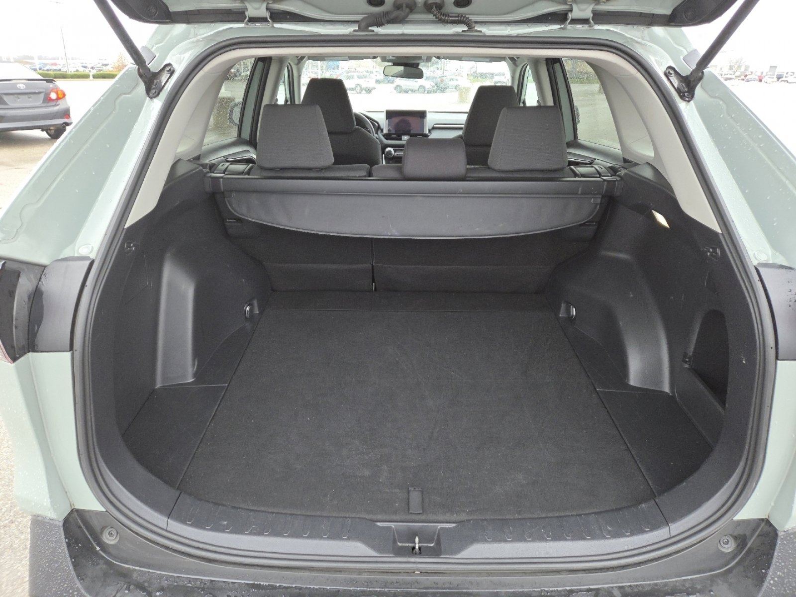 Used 2023 Toyota RAV4 XLE image 20