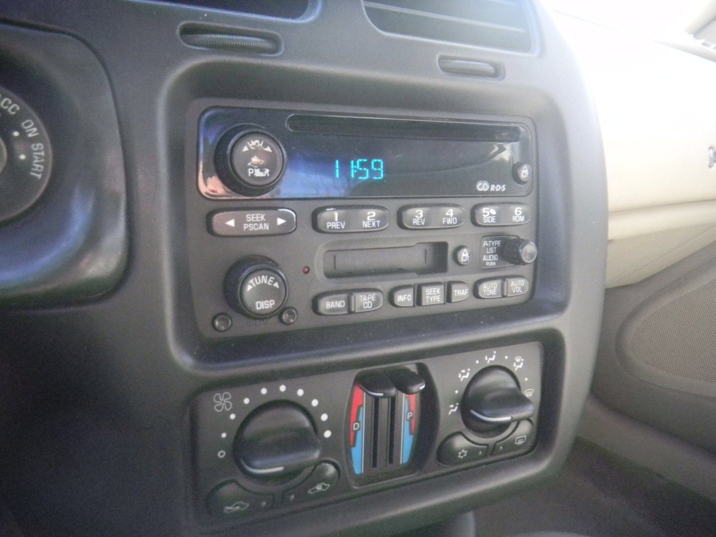 Used 2005 Chevrolet Monte Carlo LS w/ Preferred Equipment Group image 18