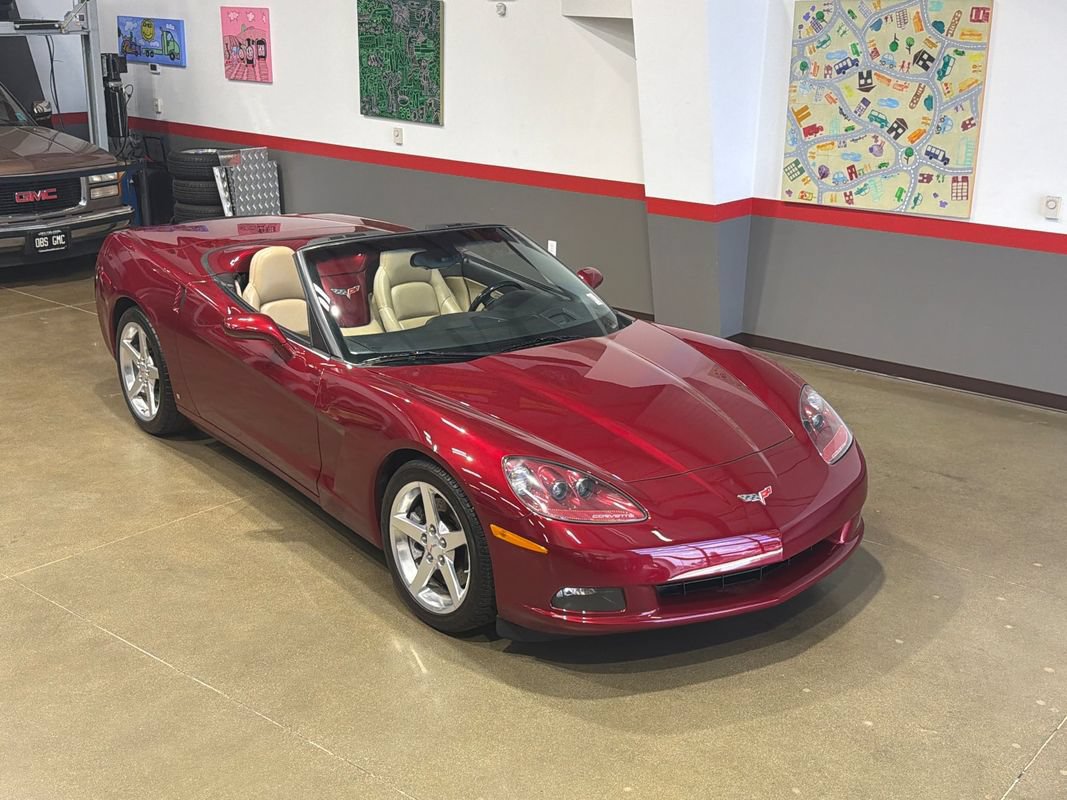 Used 2006 Chevrolet Corvette Convertible w/ Preferred Equipment Group RWD image 46