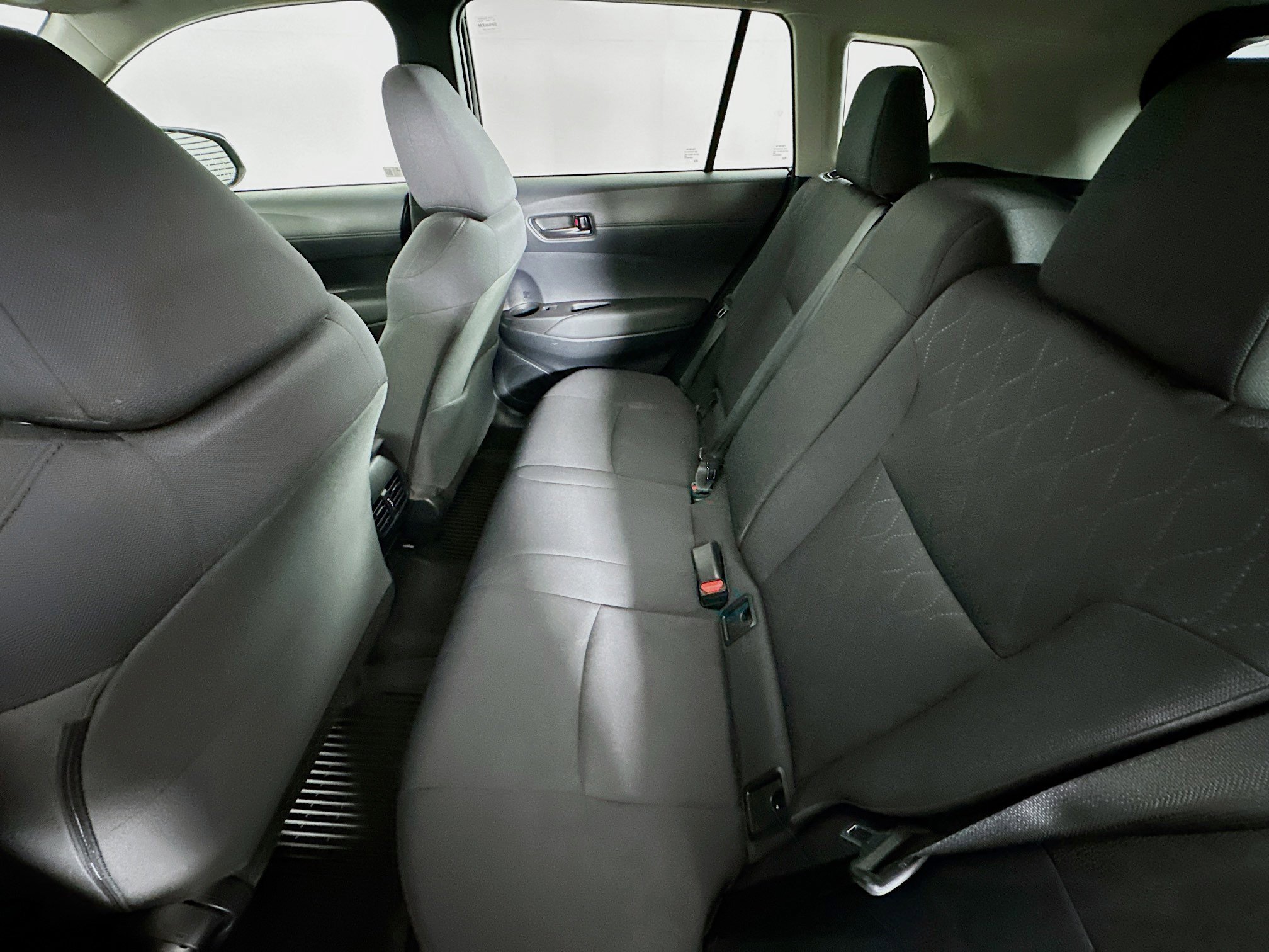 Used 2024 Toyota Corolla Cross LE image 29