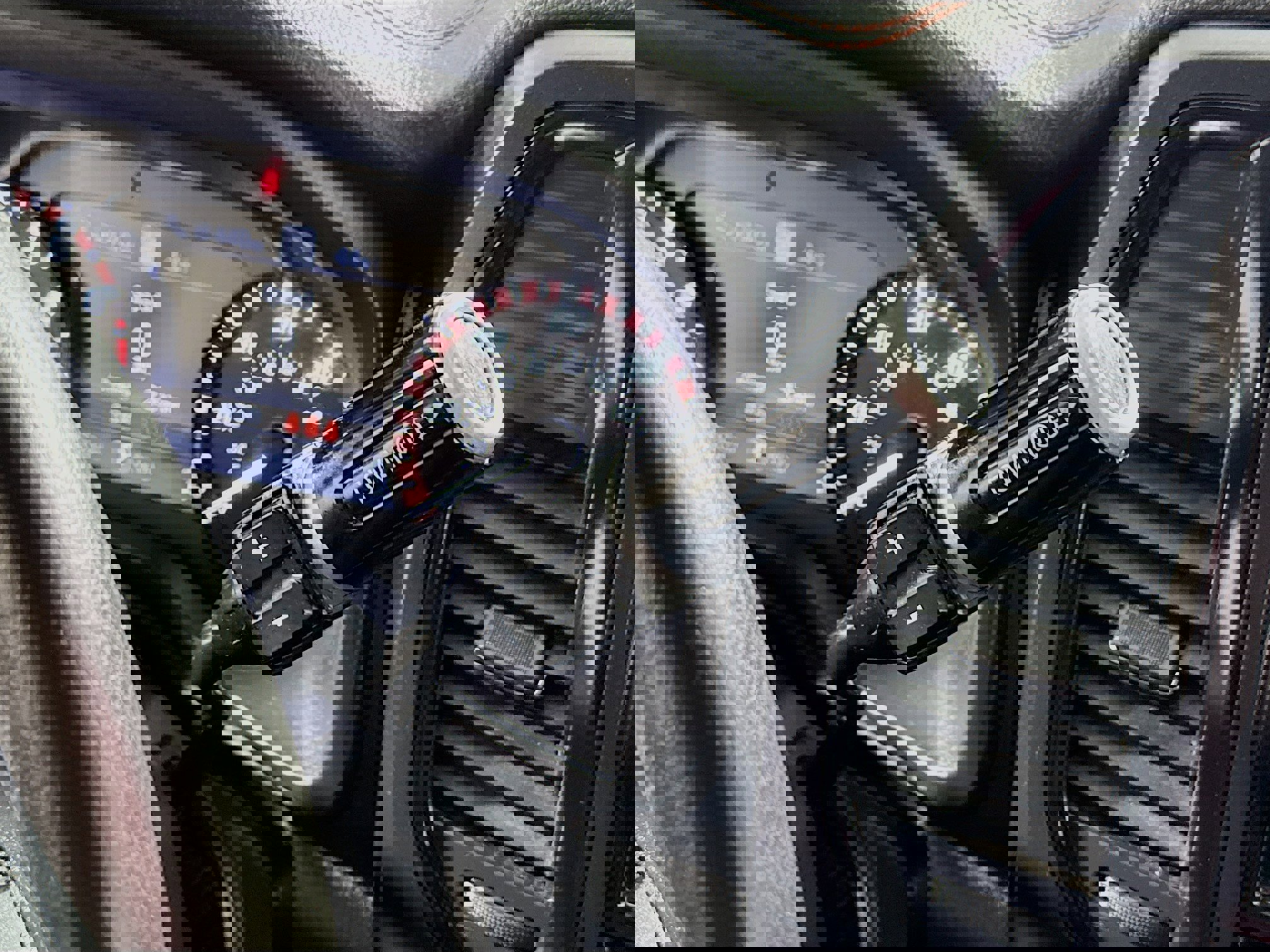 Used 2024 Nissan Titan PRO-4X w/ Pro-4x Convenience Package image 18