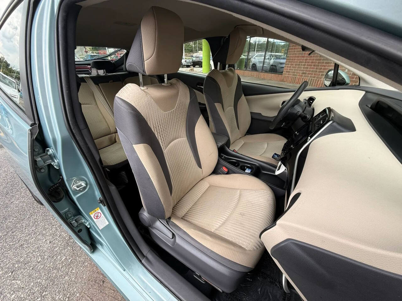 Used 2018 Toyota Prius Two w/ Prius Two Safety Plus Package FWD image 8