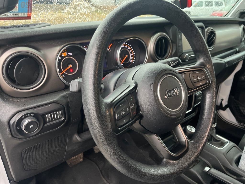 Used 2020 Jeep Wrangler Sport image 3