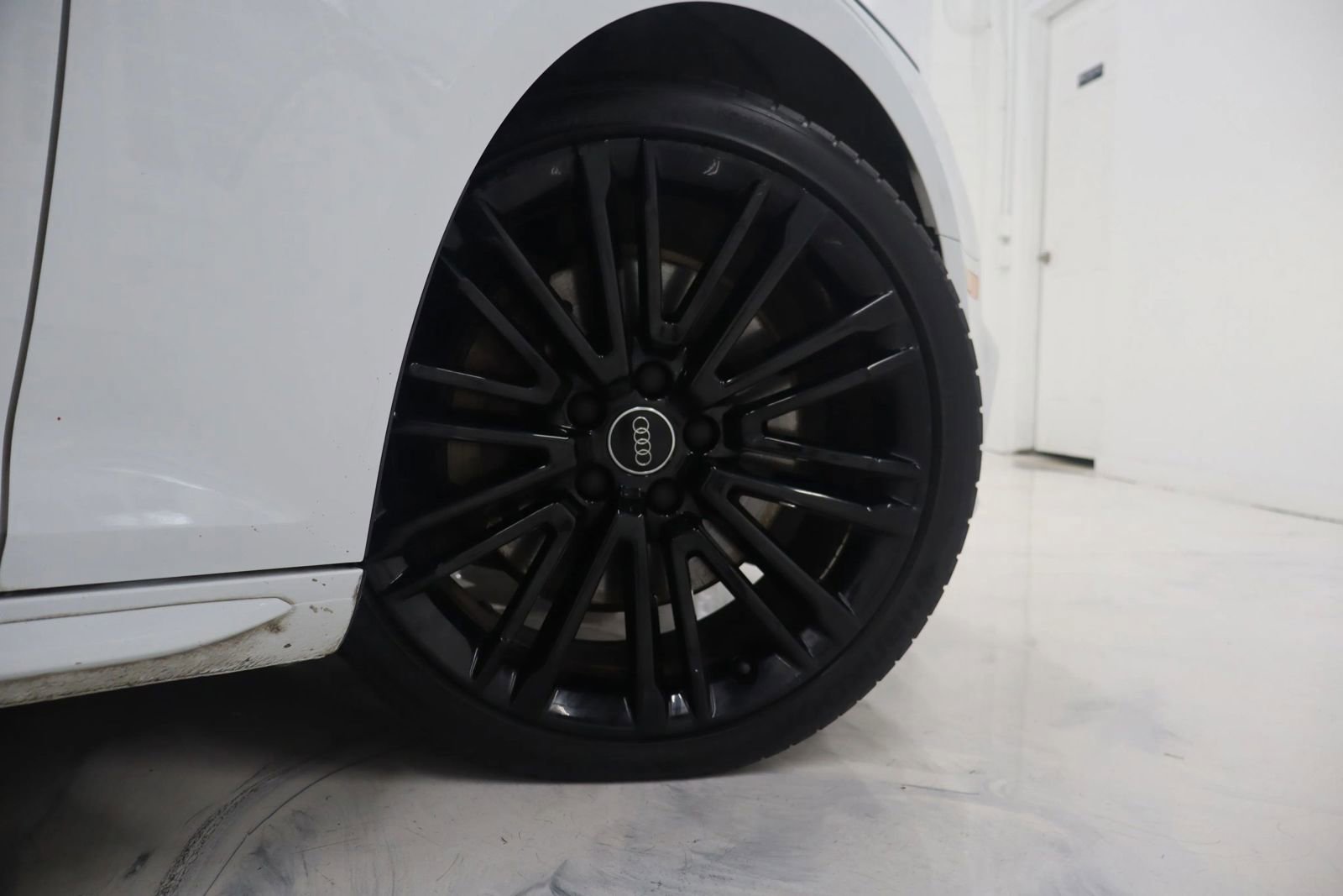 Used 2017 Audi A4 2.0T Premium Plus image 9