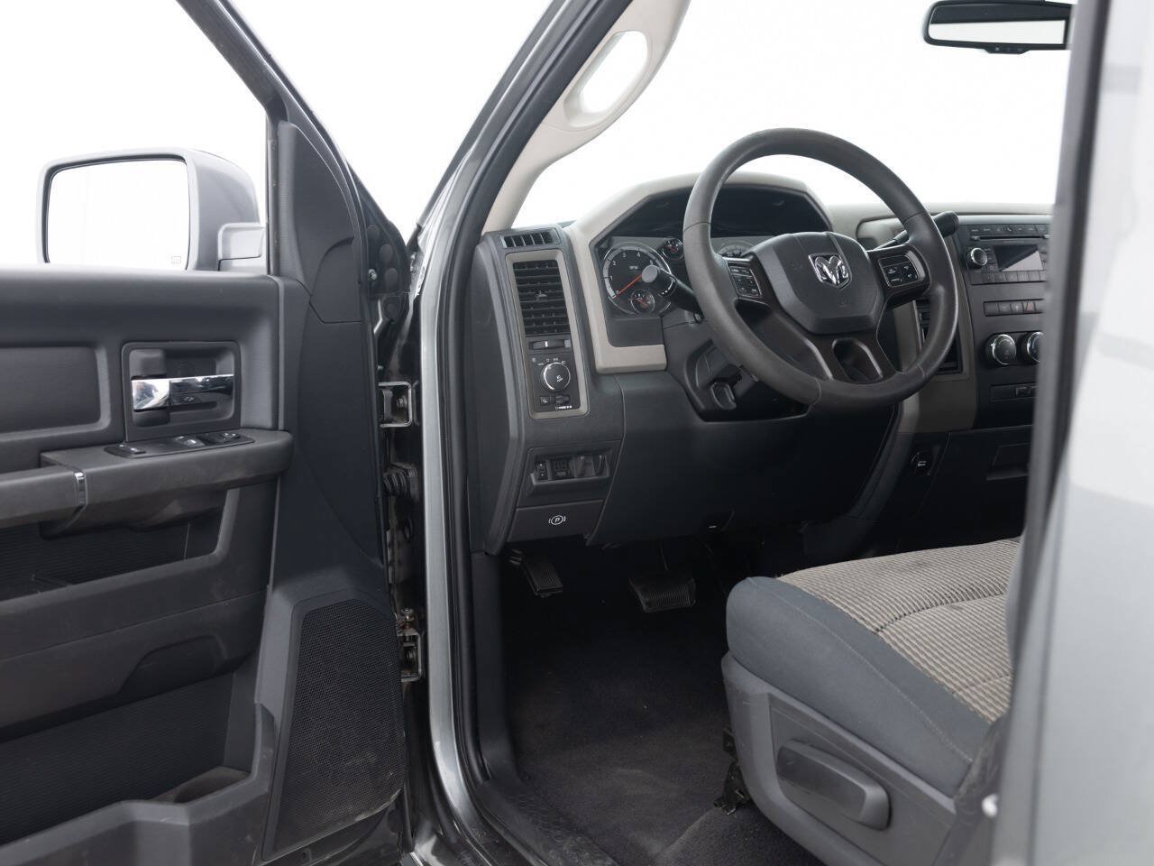 Used 2012 RAM 1500 Express RWD image 28