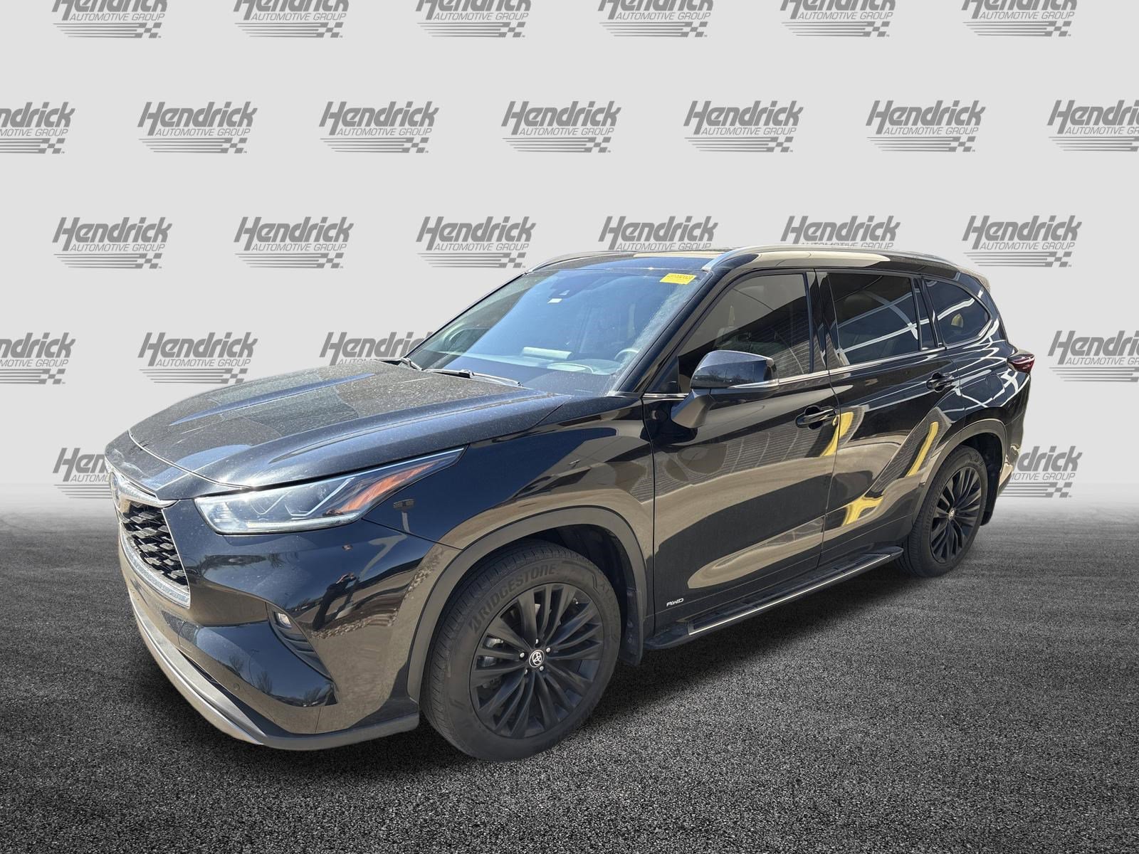 Used 2024 Toyota Highlander Platinum image 5