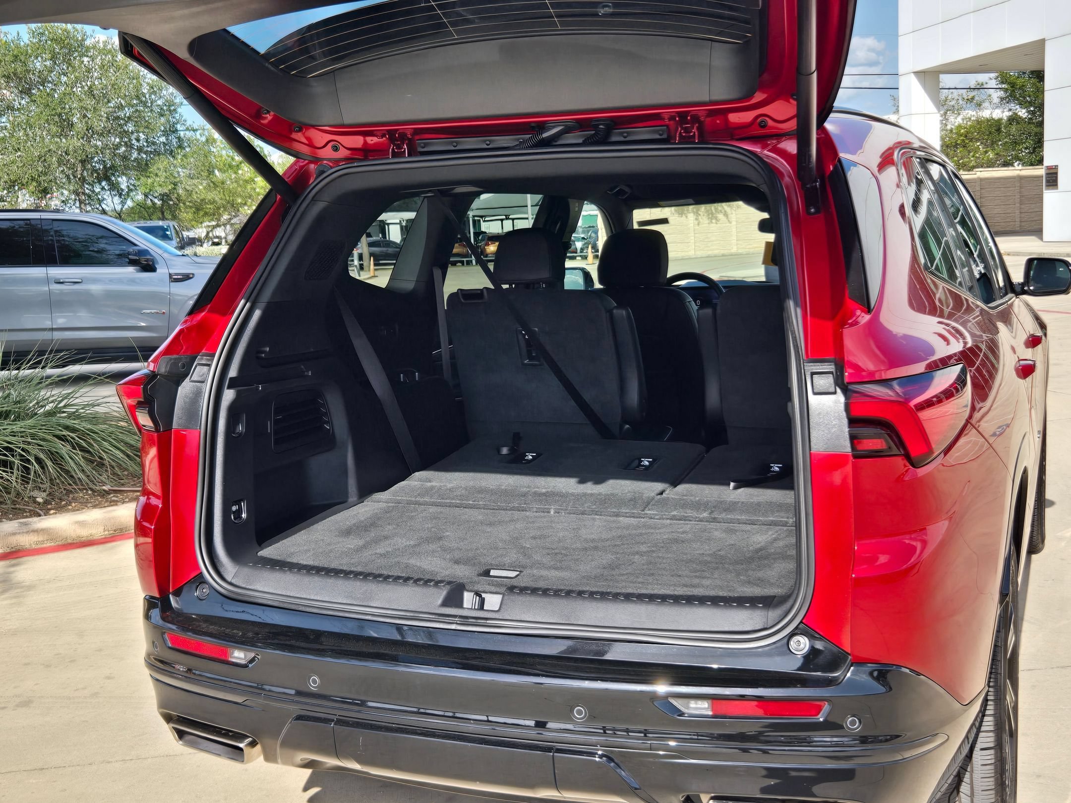 Certified 2026 Buick Enclave Sport Touring FWD image 25