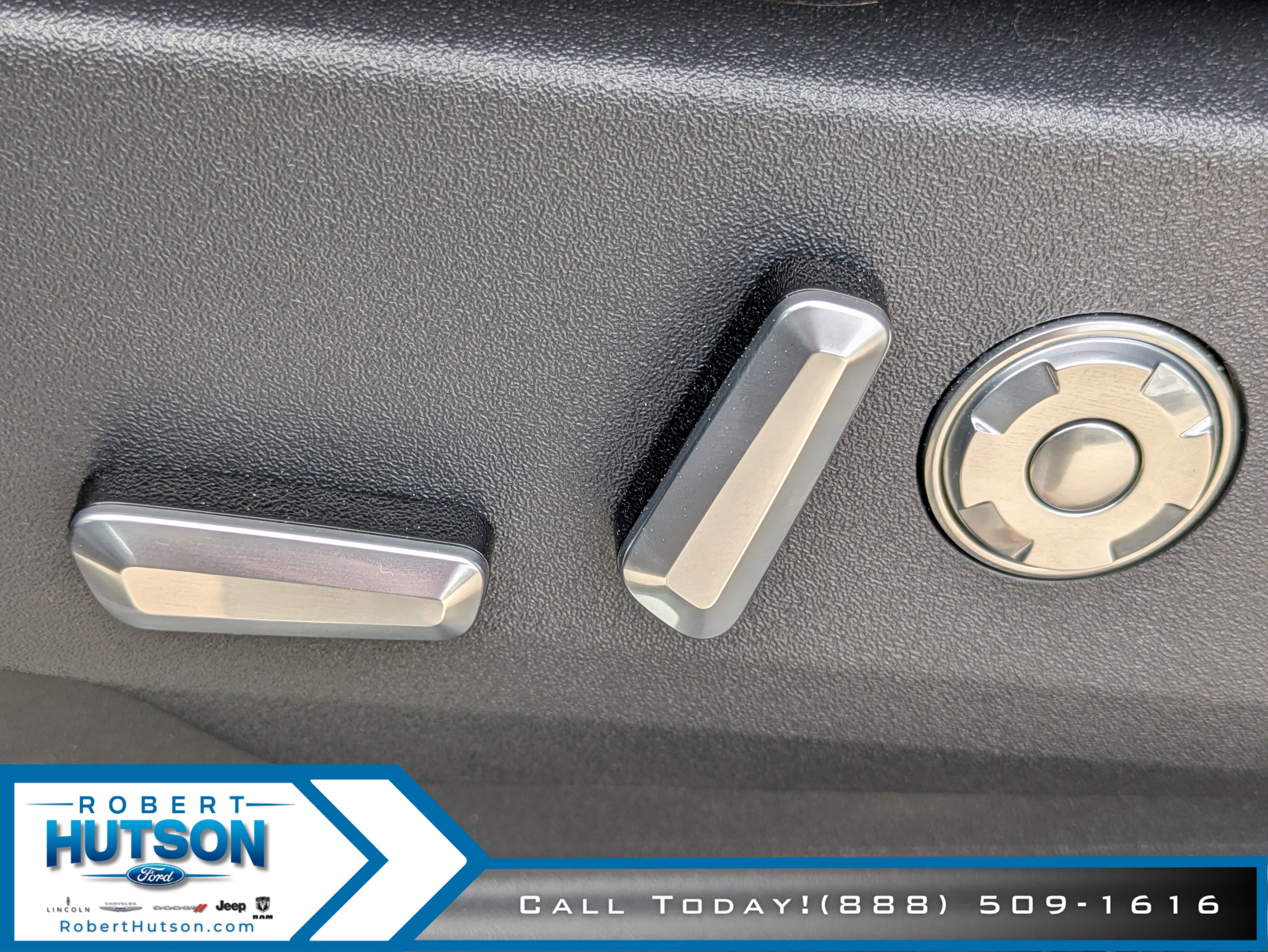 New 2026 Lincoln Navigator Reserve w/ Jet Appearance Package image 22