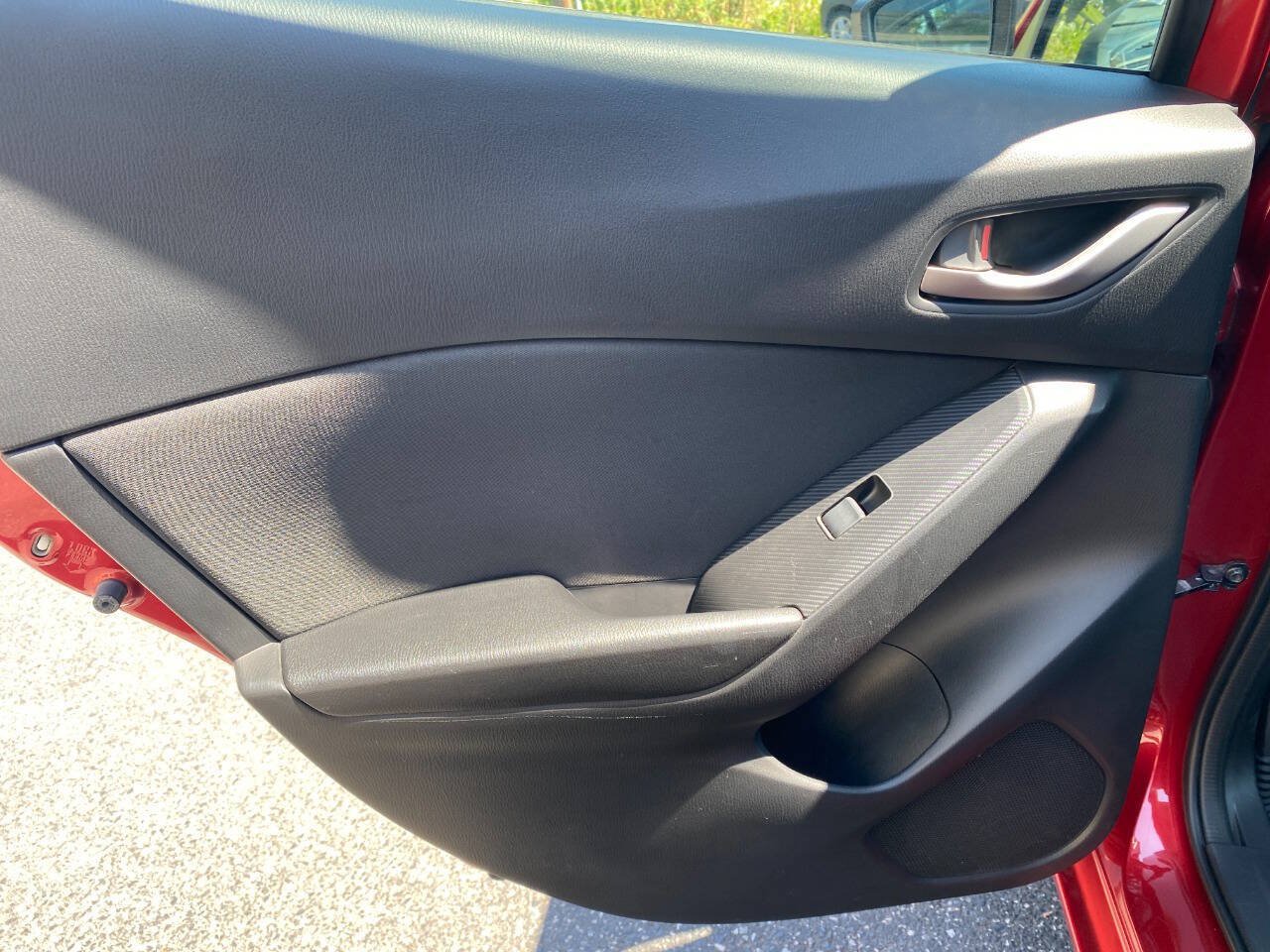 Used 2014 MAZDA MAZDA3 i Sport FWD image 21