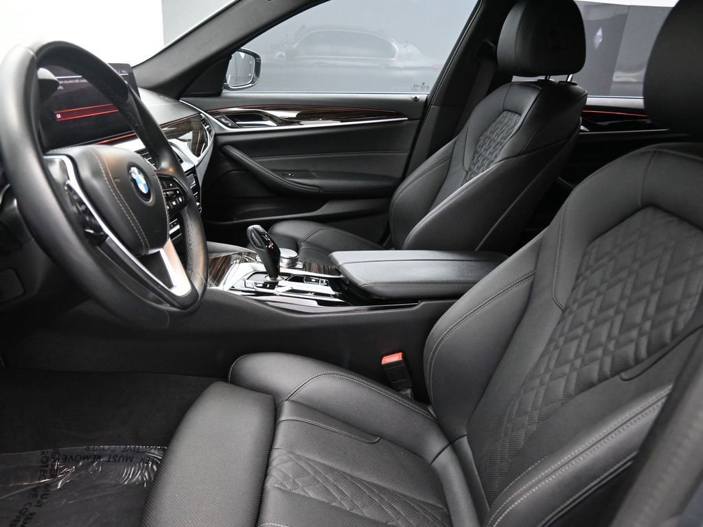 Used 2023 BMW 540i w/ Convenience Package RWD image 8